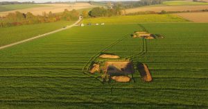 Grabungen am Erdwerk Altheim aus der Luft