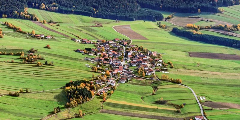 Das Dorf Gehmannsberg aus der Vogelperspektive